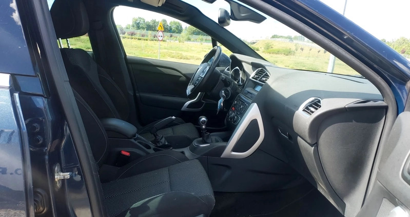 Citroen DS4 cena 31900 przebieg: 174000, rok produkcji 2012 z Knyszyn małe 67